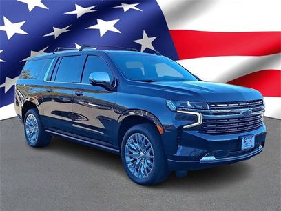 Certified 2024 Chevrolet Suburban Premier w/ Premium Package 2