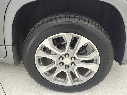 Certified 2020 Chevrolet Traverse Premier image 31