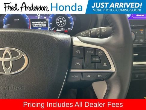 Used 2024 Toyota Grand Highlander FWD image 11