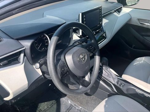 Used 2021 Toyota Corolla LE w/ Carpet Mat Package (TMS) FWD image 17