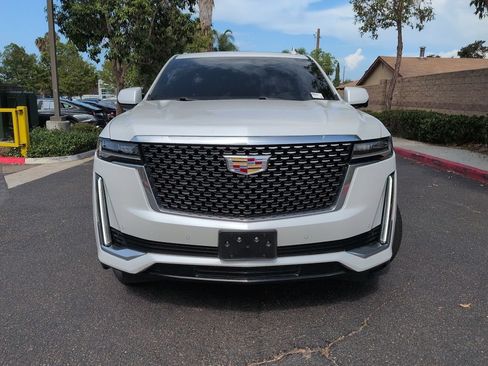 Used 2024 Cadillac Escalade Premium Luxury w/ Performance Package AWD/4WD image 3