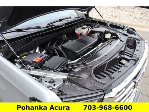 Used 2024 GMC Yukon SLT w/ SLT Premium Package image 29