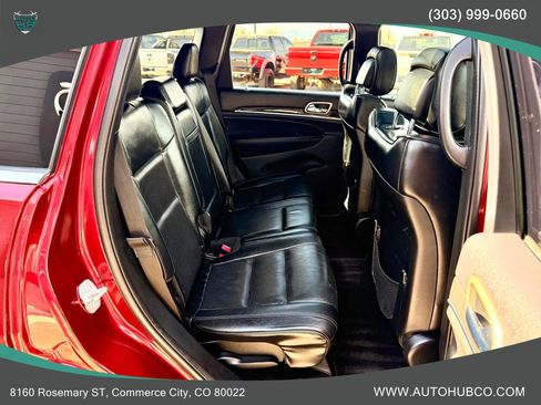 Used 2017 Jeep Grand Cherokee Overland w/ Jeep Active Safety Group AWD/4WD image 12