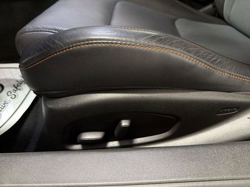 Used 2017 Chevrolet Camaro LT RWD image 12