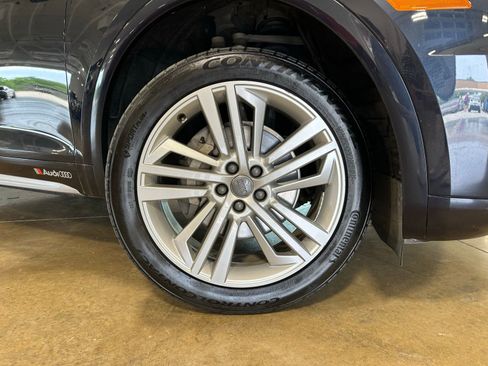 Used 2018 Audi Q5 2.0T Premium Plus w/ Premium Plus Package AWD/4WD image 9
