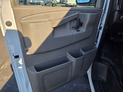 Used 2021 Chevrolet Express 2500 Work Van w/ Driver Convenience Package image 12