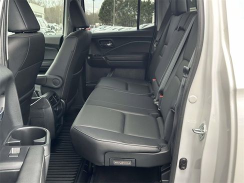 Certified 2023 Honda Ridgeline RTL image 9