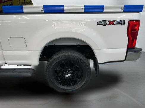 Used 2019 Ford F250 Lariat w/ Lariat Ultimate Package AWD/4WD image 23