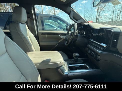 Used 2024 Chevrolet Silverado 1500 LTZ w/ LTZ Convenience Package II AWD/4WD image 3