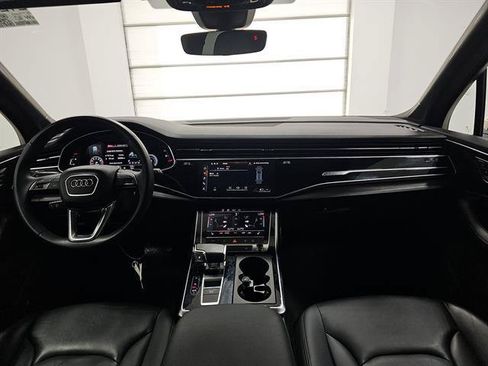 Used 2023 Audi Q7 2.0T Premium Plus w/ Premium Plus Package AWD/4WD image 11