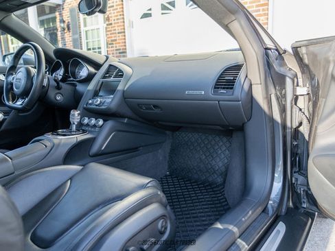 Used 2014 Audi R8 V8 image 46