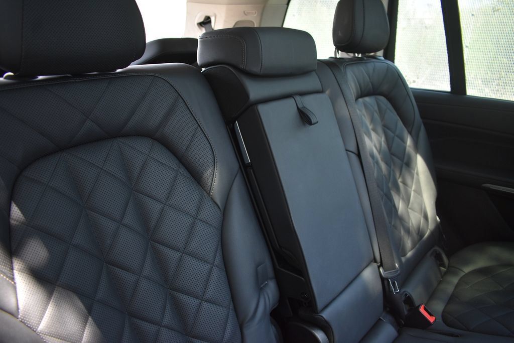 Used 2025 BMW X7 xDrive40i AWD/4WD image 28