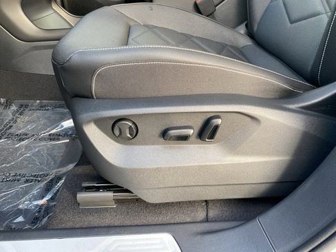 New 2026 Volkswagen Atlas SE image 27