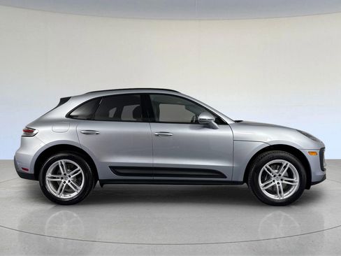 New 2026 Porsche Macan image 9
