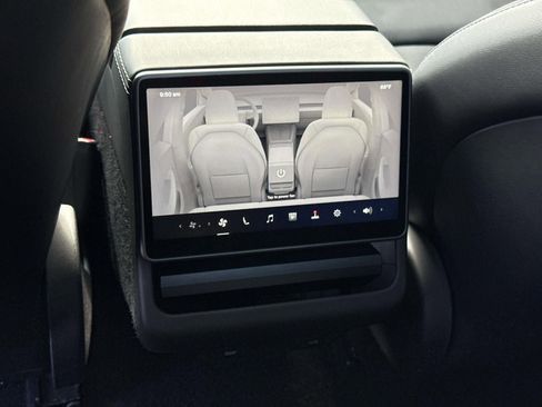 Used 2025 Tesla Model 3 Long Range RWD image 8