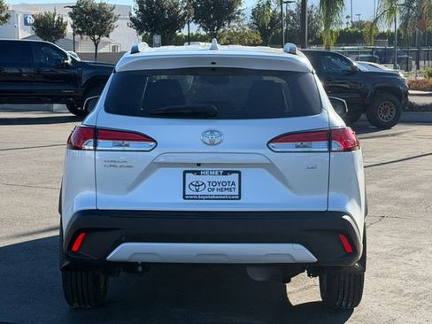 Used 2022 Toyota Corolla Cross LE FWD image 7