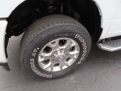 Used 2024 RAM 2500 Laramie AWD/4WD image 11