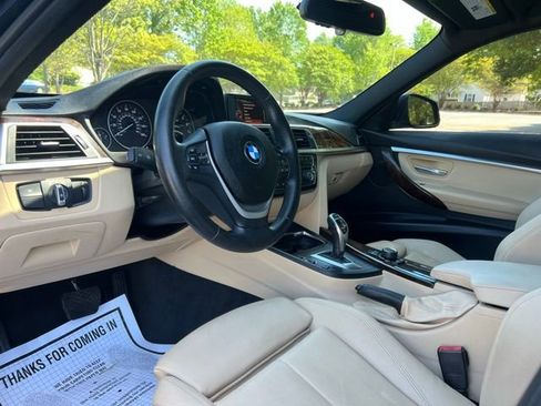 Used 2017 BMW 330i xDrive Sedan AWD/4WD image 11