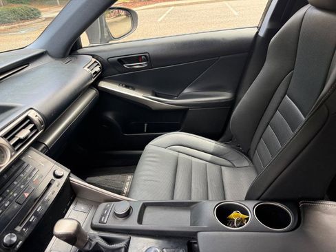 Used 2014 Lexus IS 250 w/ F-Sport Package RWD image 22