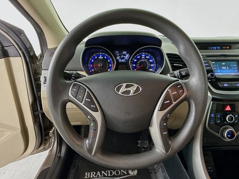 Used 2015 Hyundai Elantra SE w/ Option Group 02 image 11