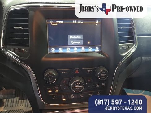 Used 2021 Jeep Grand Cherokee Laredo RWD image 10