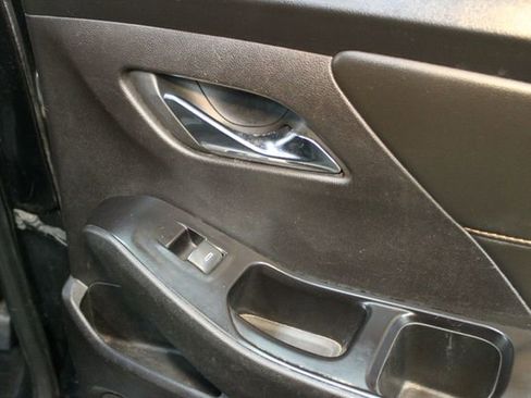 Used 2019 Chevrolet Traverse LT image 13