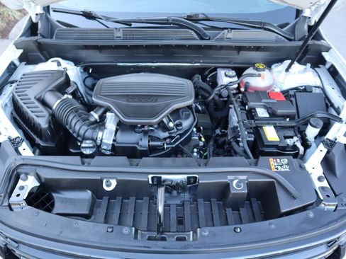 Used 2023 GMC Acadia SLT w/ Elevation Edition AWD/4WD image 35