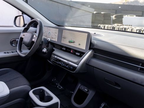 Used 2023 Hyundai Ioniq 5 SE RWD image 30