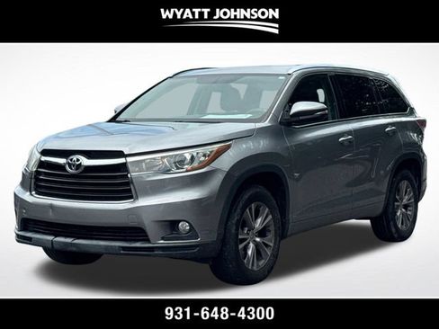 Used 2015 Toyota Highlander XLE FWD image 1