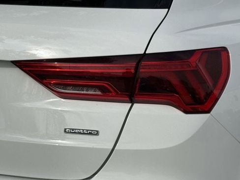 Used 2021 Audi Q3 2.0T Premium w/ Convenience Package AWD/4WD image 7