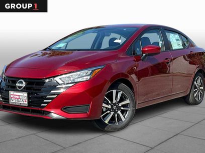 New 2025 Nissan Versa SV w/ Trunk Package