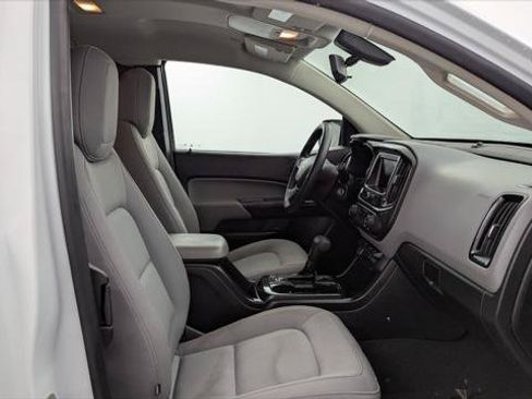 Used 2021 Chevrolet Colorado W/T RWD image 19