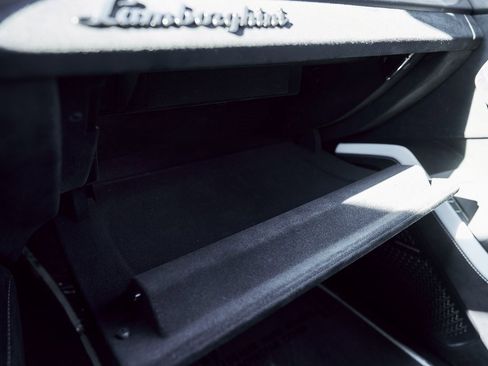 Used 2024 Lamborghini Urus Performante image 94