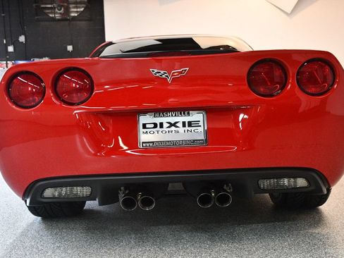 Used 2008 Chevrolet Corvette Coupe w/ Preferred Equipment Group RWD image 16
