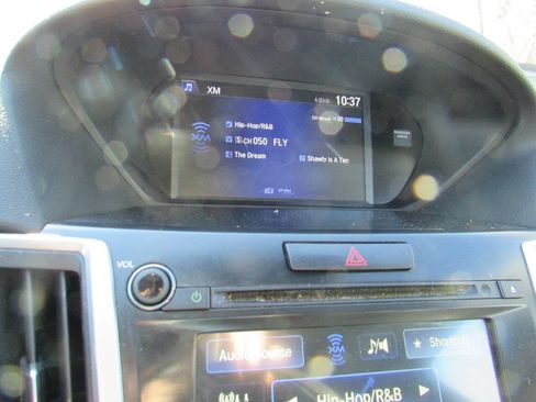 Used 2016 Acura TLX w/ Technology Package image 19