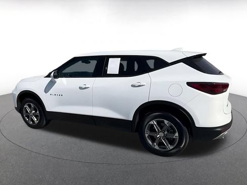 Used 2026 Chevrolet Blazer LT FWD image 9