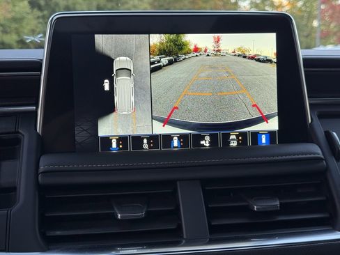 Used 2024 GMC Yukon AT4 w/ AT4 Premium Package image 14