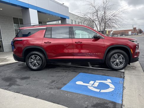 New 2026 Chevrolet Traverse LT w/ Driver Confidence Package image 6