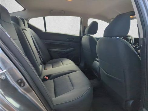 Used 2025 Nissan Altima 2.5 SV FWD image 19