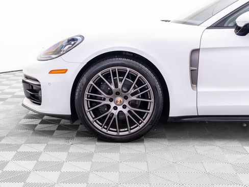 Used 2023 Porsche Panamera Platinum Edition RWD image 38