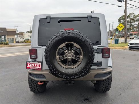 Used 2016 Jeep Wrangler Unlimited Sahara image 5