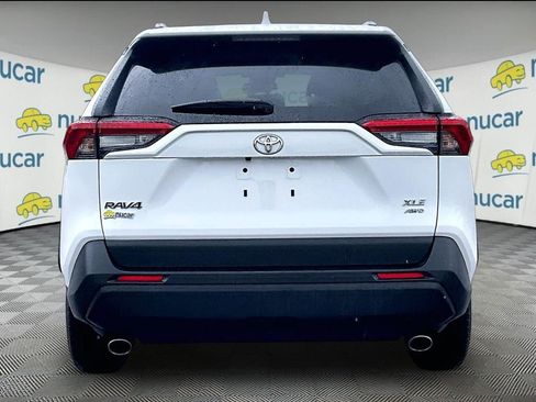 Used 2025 Toyota RAV4 XLE AWD/4WD image 5
