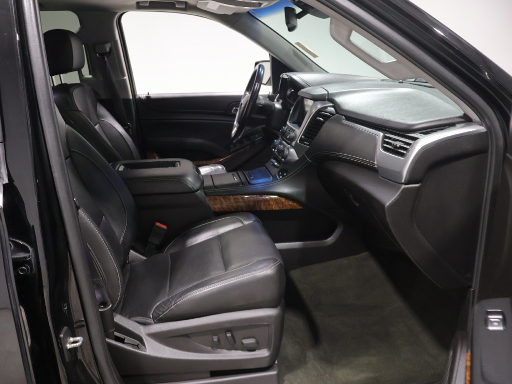 Used 2017 Chevrolet Suburban Premier AWD/4WD image 22