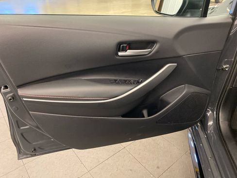 Used 2025 Toyota Corolla SE w/ SE Premium Package FWD image 12