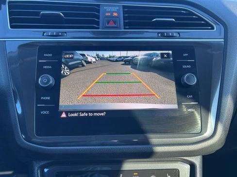 Used 2024 Volkswagen Tiguan Wolfsburg Edition image 17