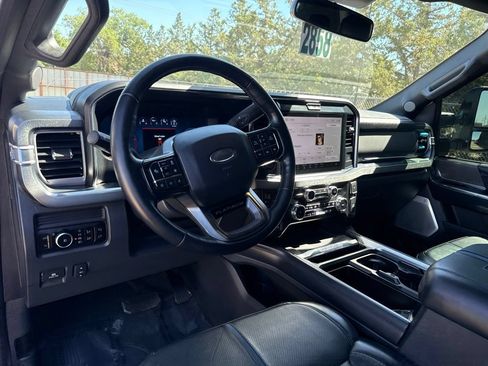 Used 2025 Ford F350 Platinum w/ FX4 Off-Road Package AWD/4WD image 15