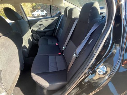 Used 2025 Nissan Sentra SV image 32