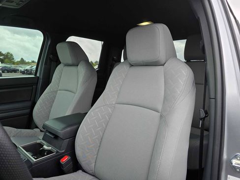 Certified 2025 Toyota Tacoma SR5 image 24