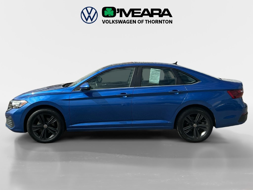Used 2024 Volkswagen Jetta SE FWD image 2