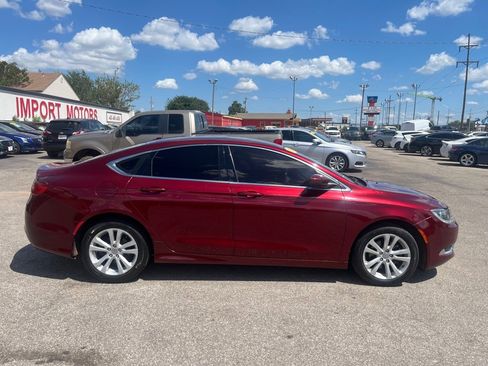 Used 2016 Chrysler 200 Limited w/ Convenience Group image 4